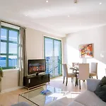Seafront Apt. With Elevator And French Balcony Lejlighed Bergen