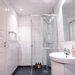 Lejlighed Seafront Apt. With Elevator And French Balcony