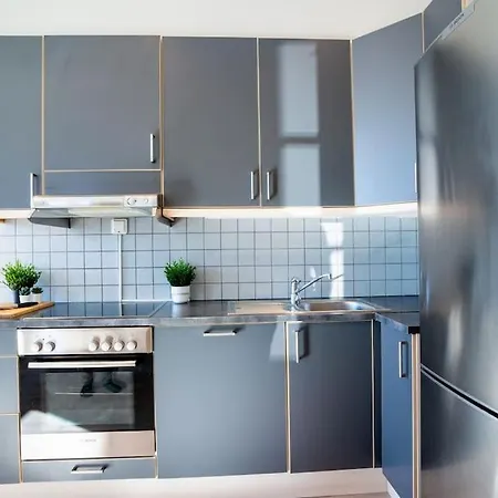 Seafront Apt. With Elevator And French Balcony *