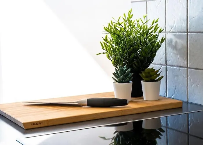 Seafront Apt. With Elevator And French Balcony